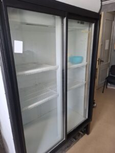 Ремонт холодильного шкафа в Пассаже