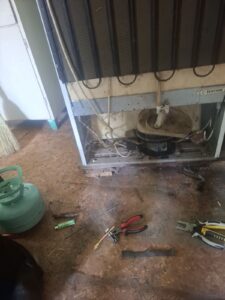 Ремонт холодильника Indesit в Фонтанке